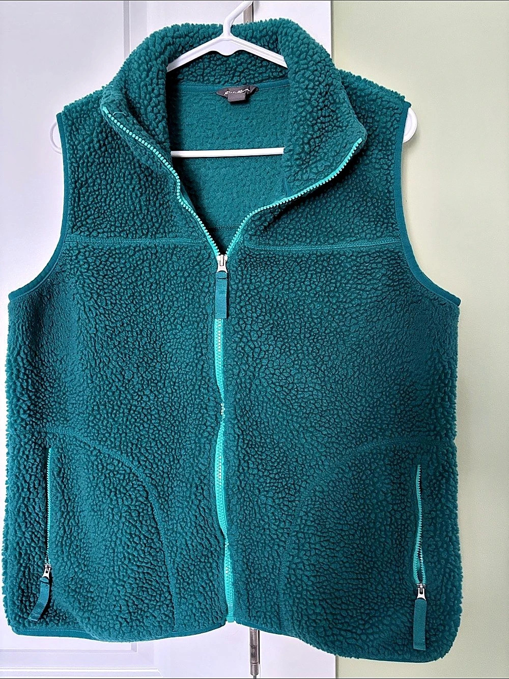 Eddie Bauer Women's Fleece Vest in Green Size Large
